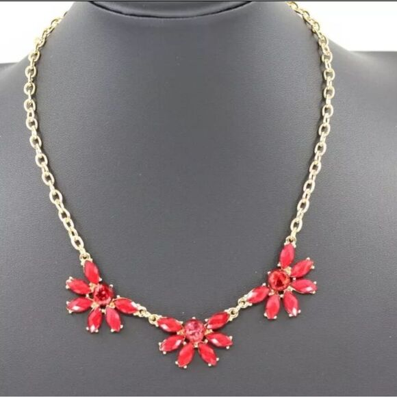 Charming Charlie necklace choker red flower cluster resin gold tone 18" NWOT - Picture 1 of 9